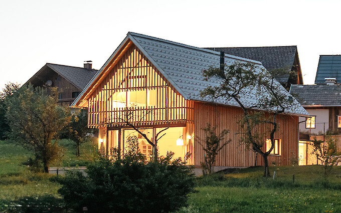 Schmiedgut - Zirbenwipfel - Privates Design-Ferienhaus im Obstgarten